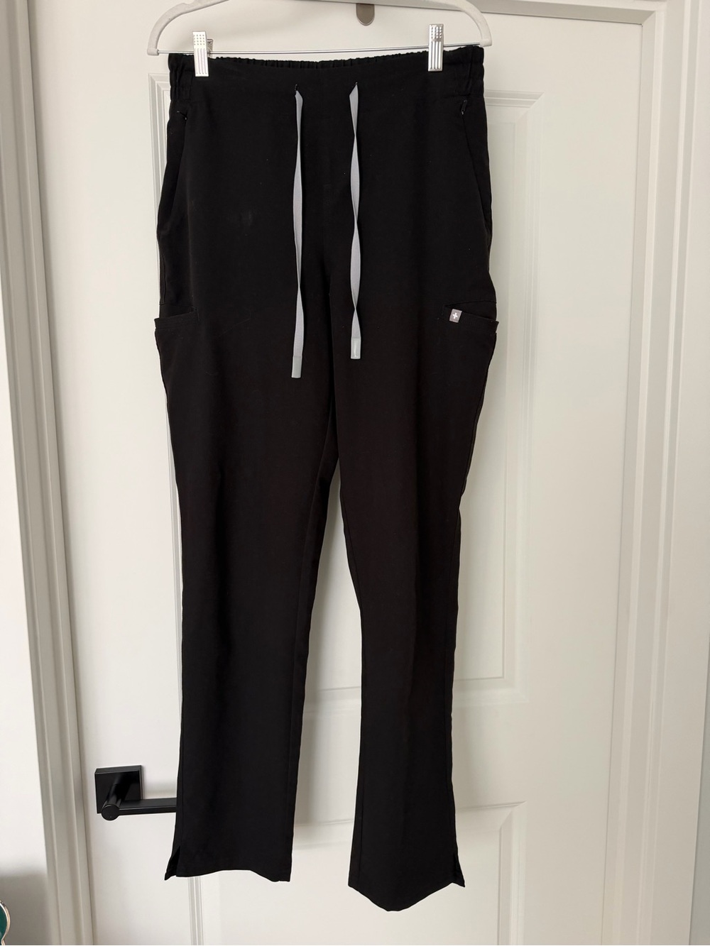 FIGS Black Scrub Pants Size M